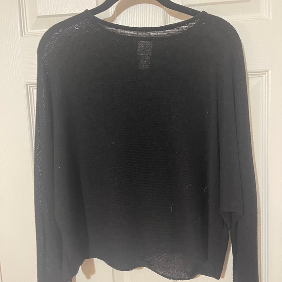 H&M mesh 3/4 shirt - Picture 2 of 4